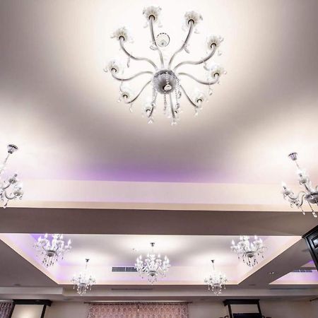 Hotel Roberts ซีบิว ภายนอก รูปภาพ