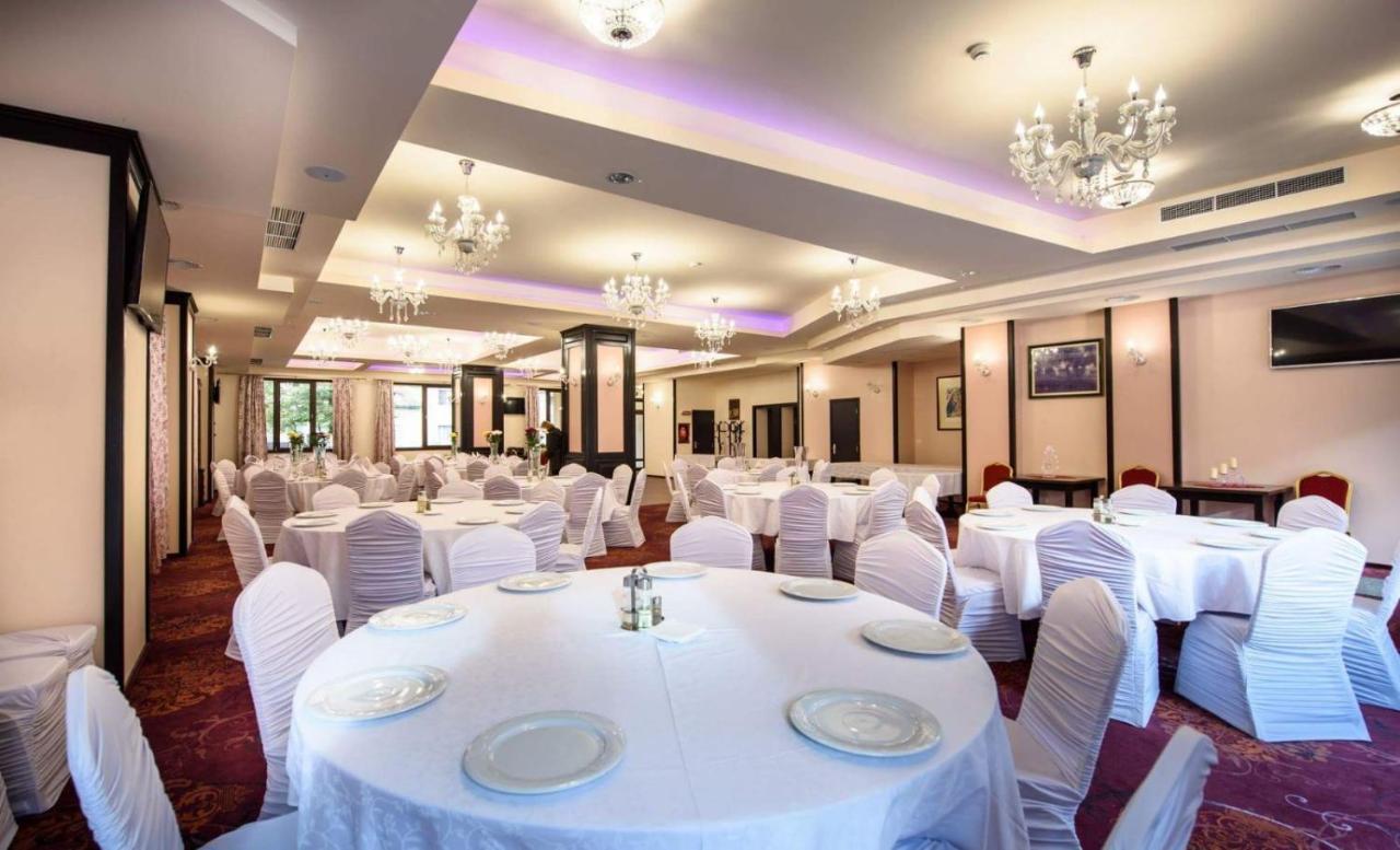 Hotel Roberts ซีบิว ภายนอก รูปภาพ
