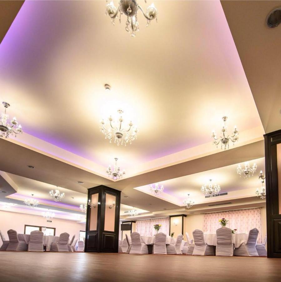 Hotel Roberts ซีบิว ภายนอก รูปภาพ