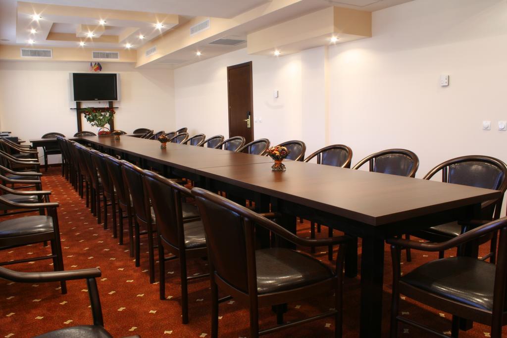 Hotel Roberts ซีบิว ภายนอก รูปภาพ